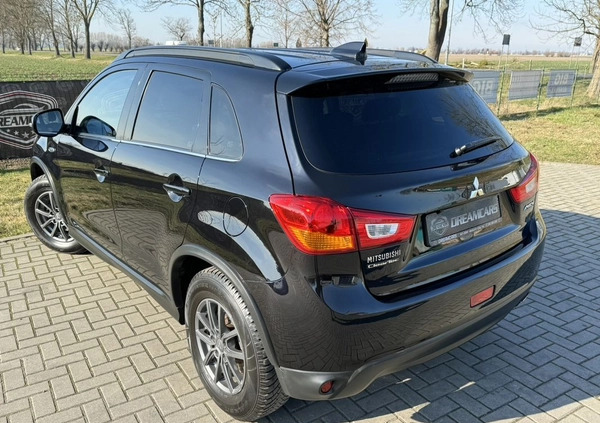 Mitsubishi ASX cena 55900 przebieg: 150000, rok produkcji 2017 z Malbork małe 781